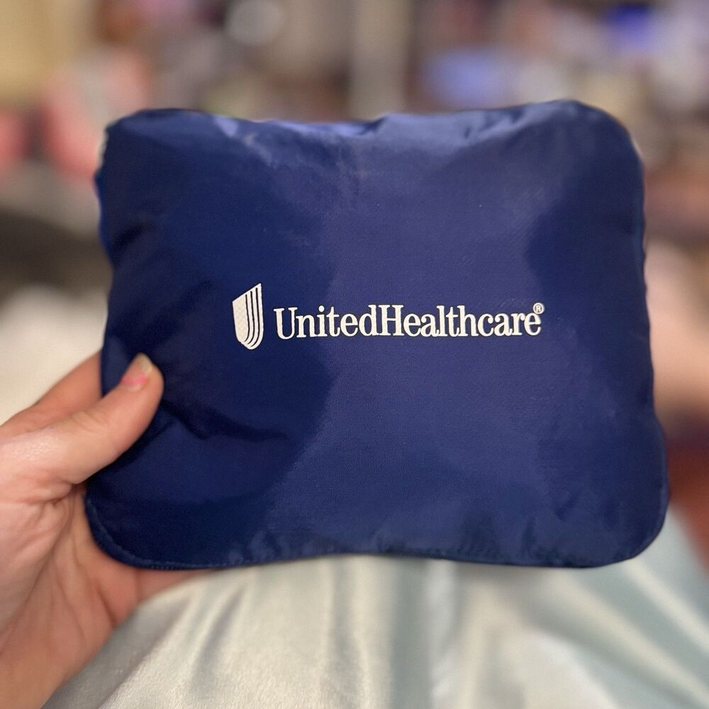 Vintage United Healthcare Large Promo Soft-sided Foldable Gym Bag/Tote  NEW